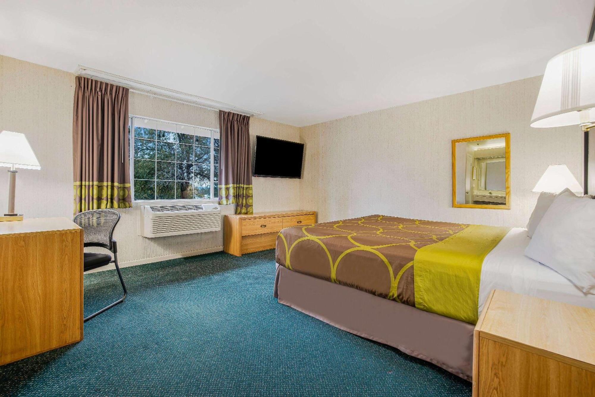 Super 8 By Wyndham Auburn Hotel Luaran gambar